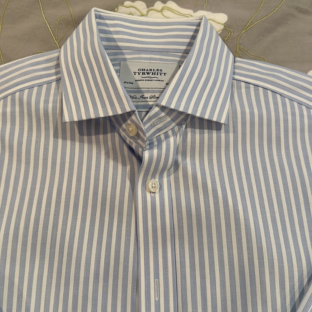 Men’s Charles Tyrwhitt striped blue and white cotton dress shirt, 16.5/34